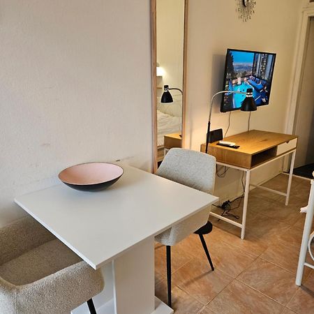 Apartment For Two Pula Exteriör bild